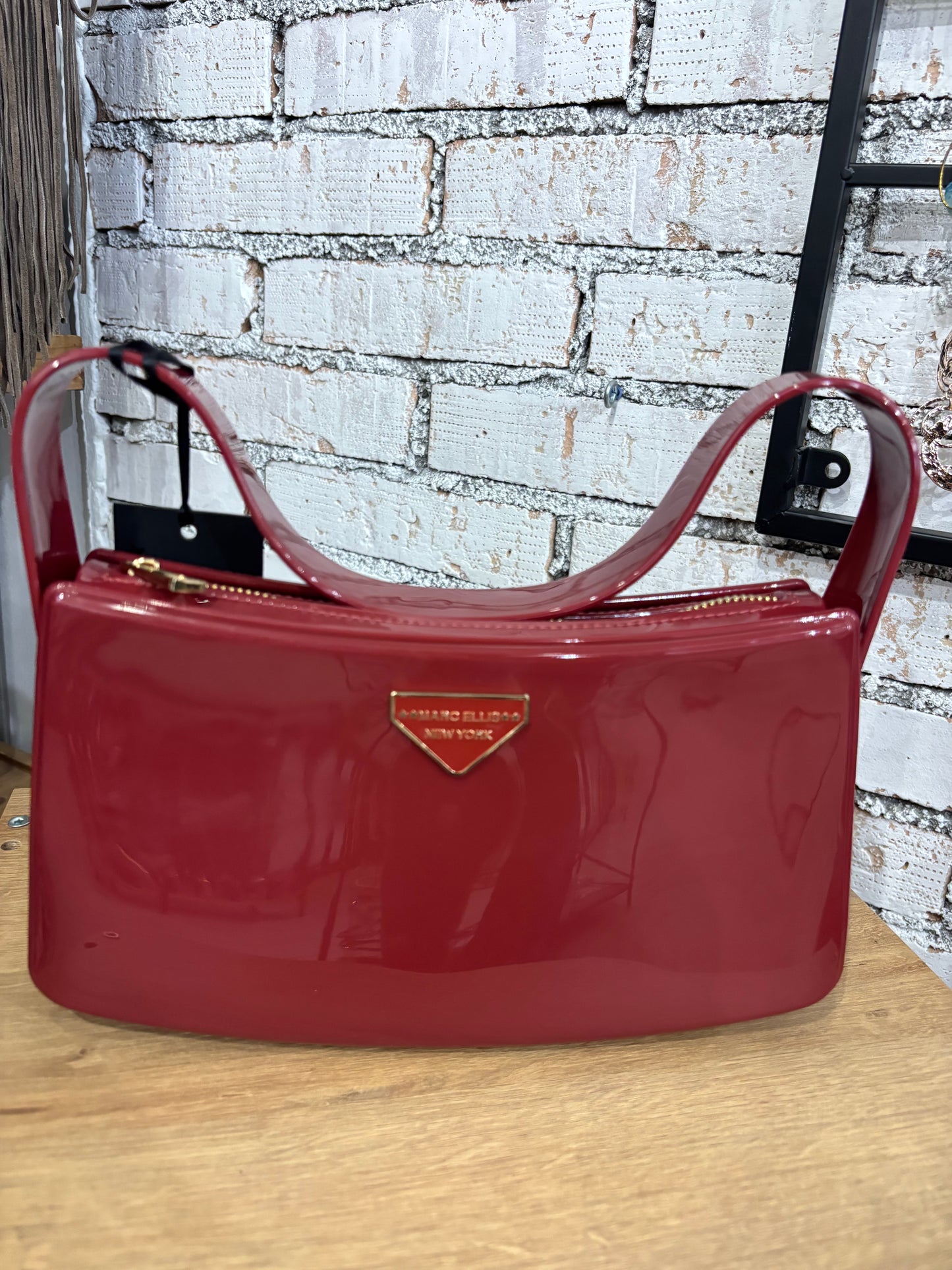 SHOULDERBAG FLAT TIMELESS 25