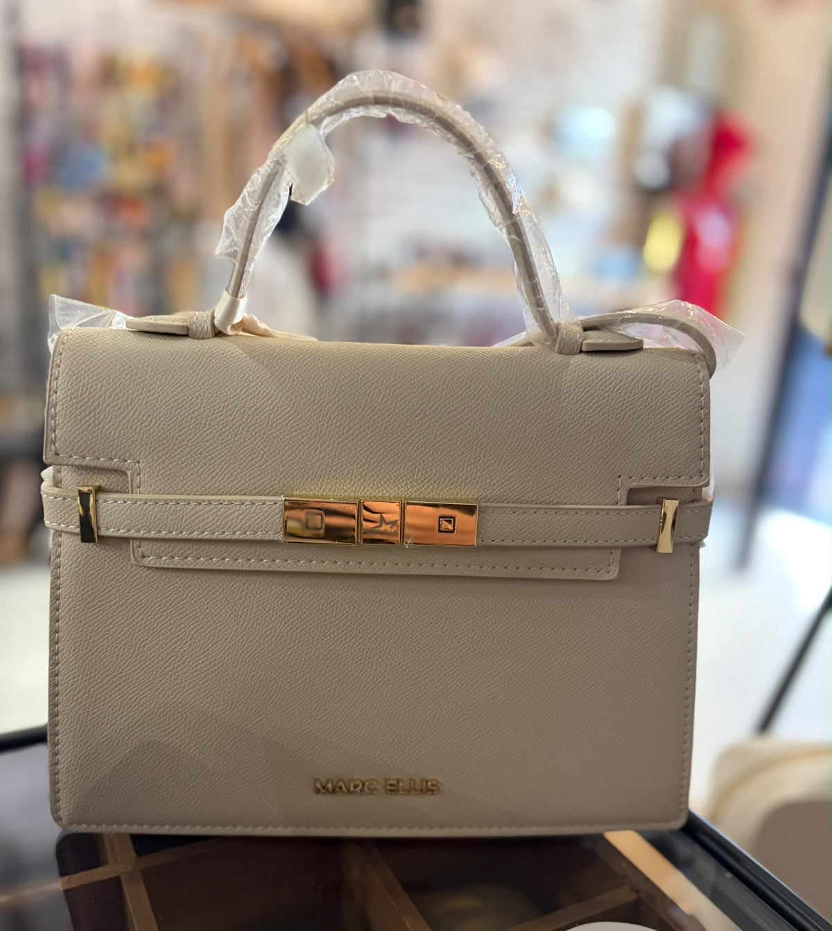 HANDBAG AROUND M26