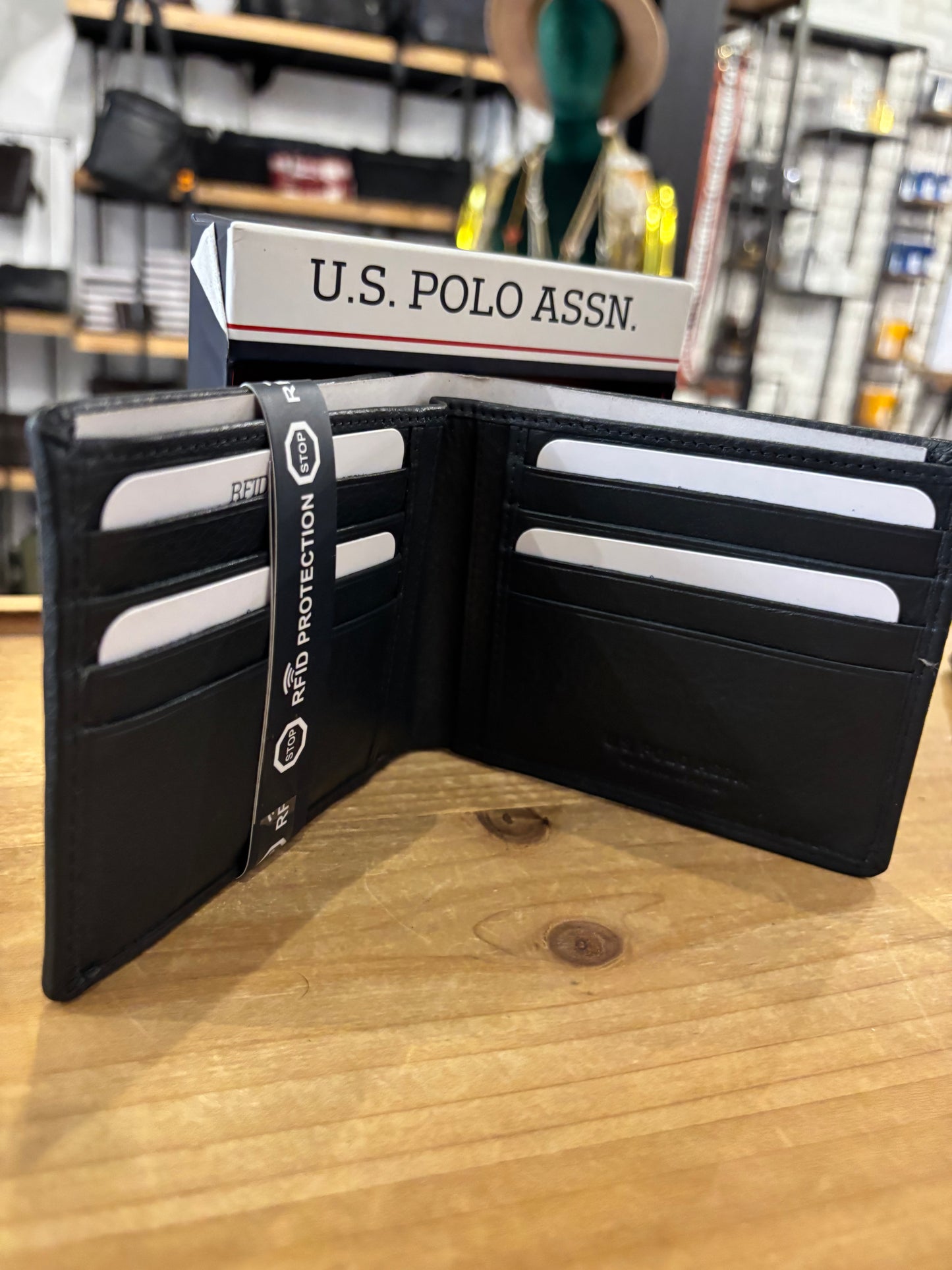 BRAZIL HORI. WALLET W/CARD